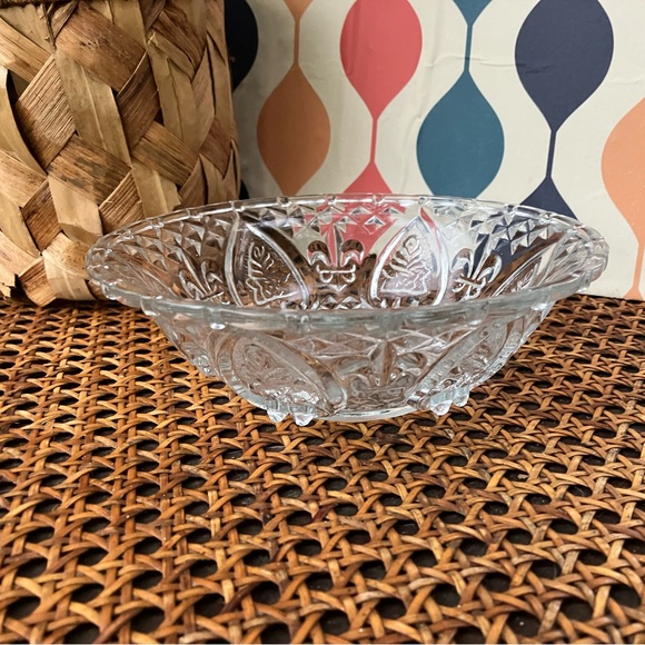 Vintage Kig Malaysia Clear Glass Heart & Fleur De Lis Design - Picture 13 of 16